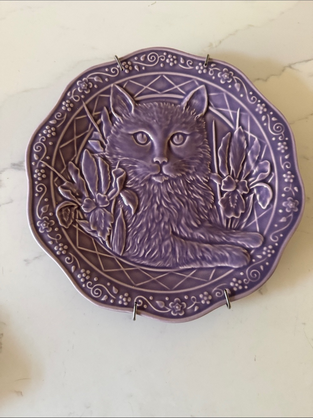 The Meow Collection Plate Cat in Lilac